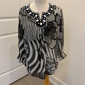 Fancy top with beads